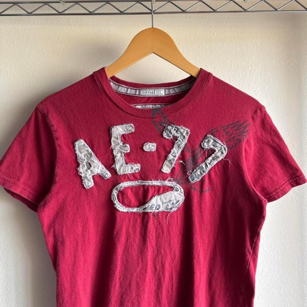 Vintage American Eagle Red Graphic Tee AE-77 Embroidered Y2K Streetwear Shirt